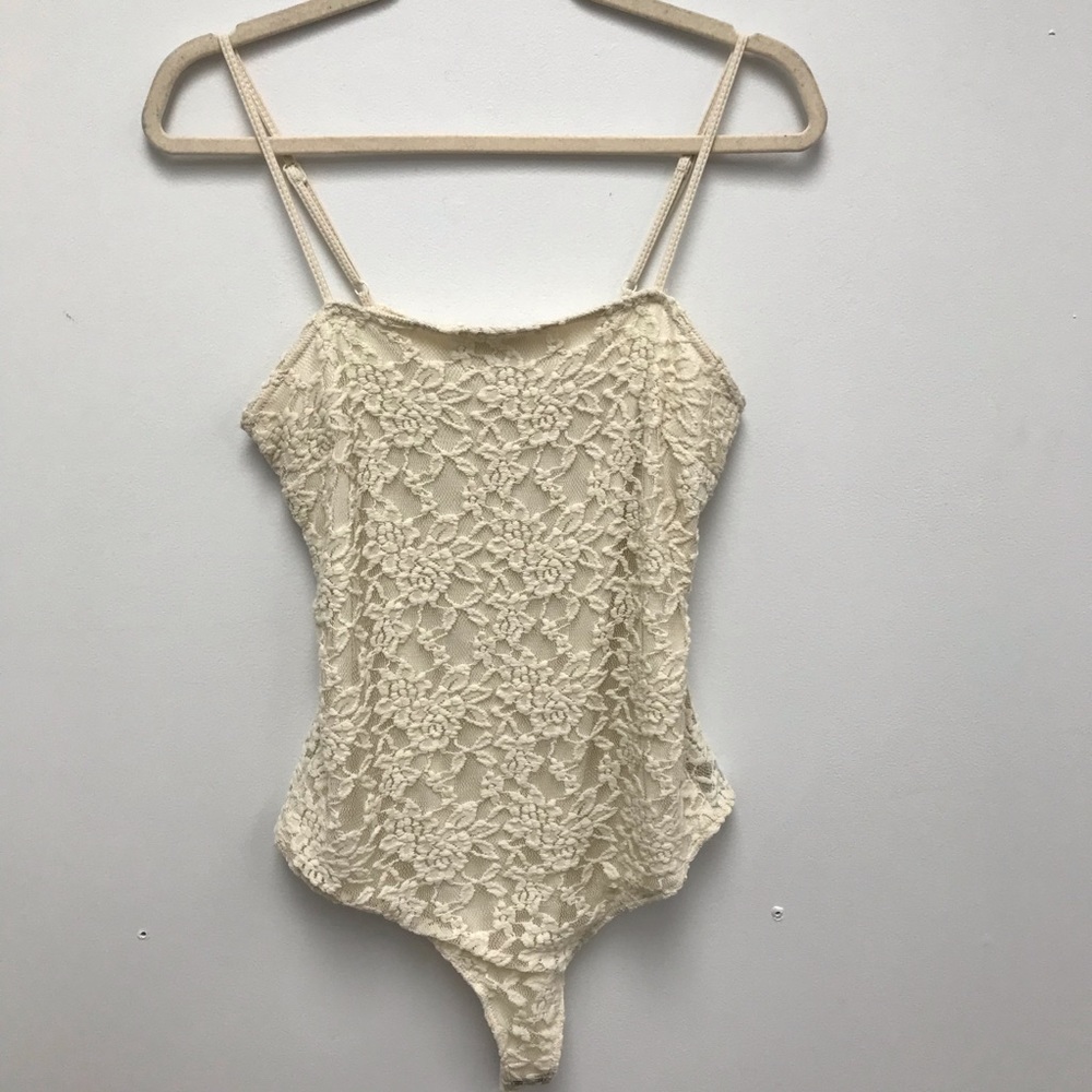 🐸 3 for $30 Lacy Bodysuit